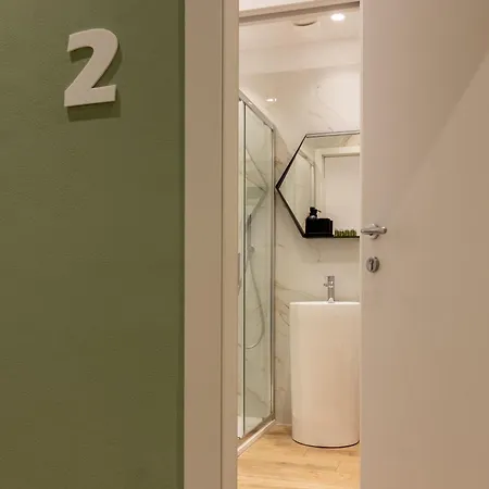 September's - Mytouristhome 3* La Spezia