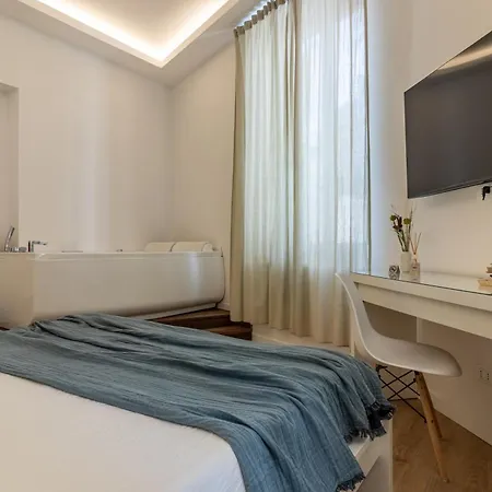 September's - Mytouristhome Affittacamere La Spezia