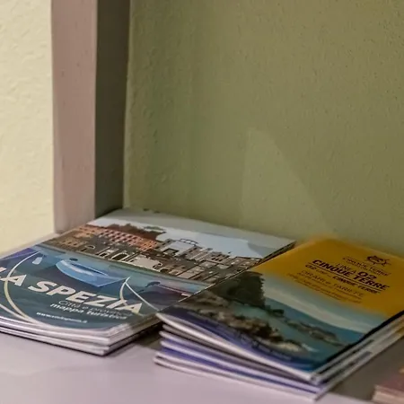 September's - Mytouristhome Affittacamere La Spezia
